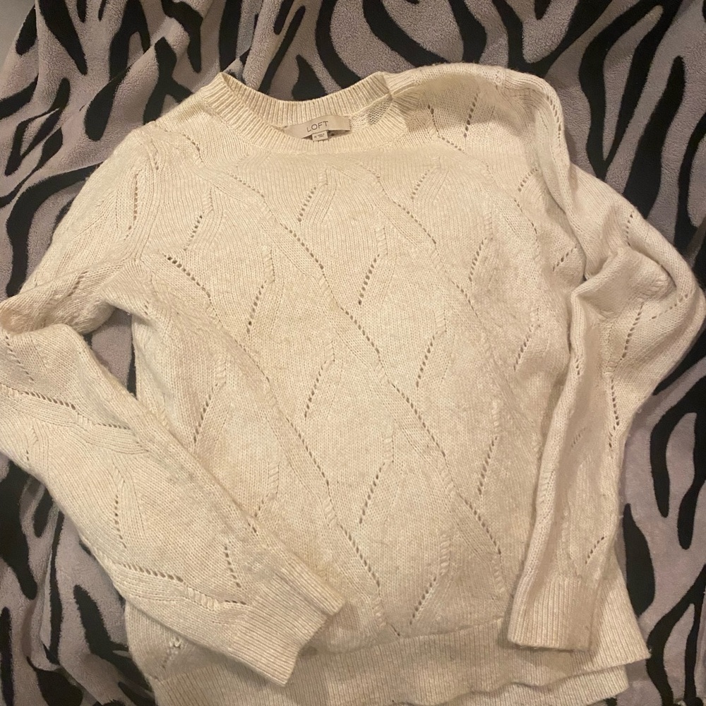 LOFT Cream Cable Knit Sweater-Size M - Picture 1 of 3